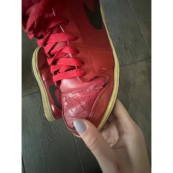 Nike Air Jordan 1 Retro Mid Gym Red Size 8 men's - Picture 3 of 6